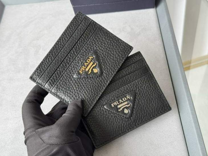 Picture of Prada Wallets _SKUfw197974467fw